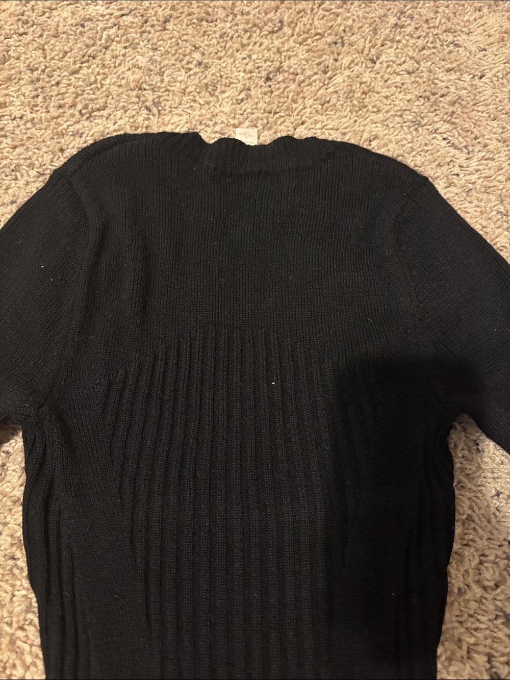Lululemon black sweater
Size 4 - Picture 7 of 7